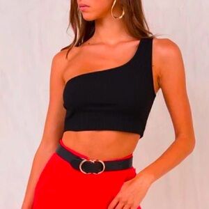 NWT Princess Polly Bellante One Shoulder Ribbed CropTop. Size: 2